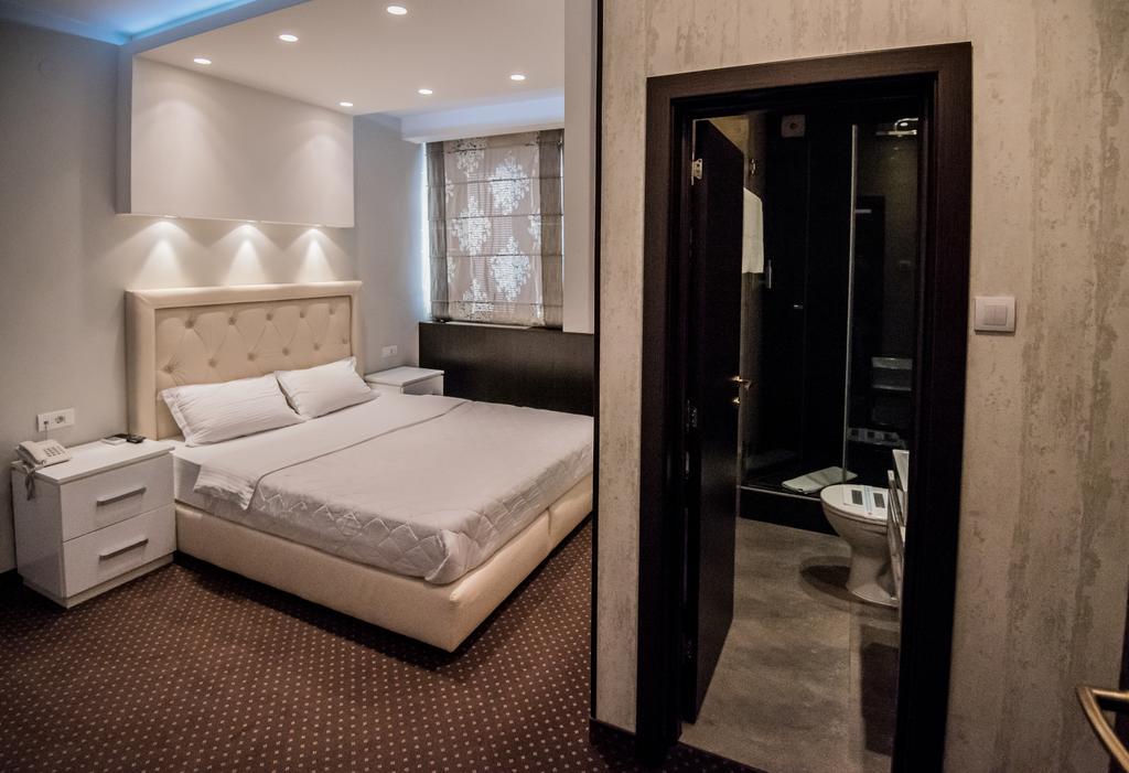 Centrum Sobe Rooms Čačak Esterno foto