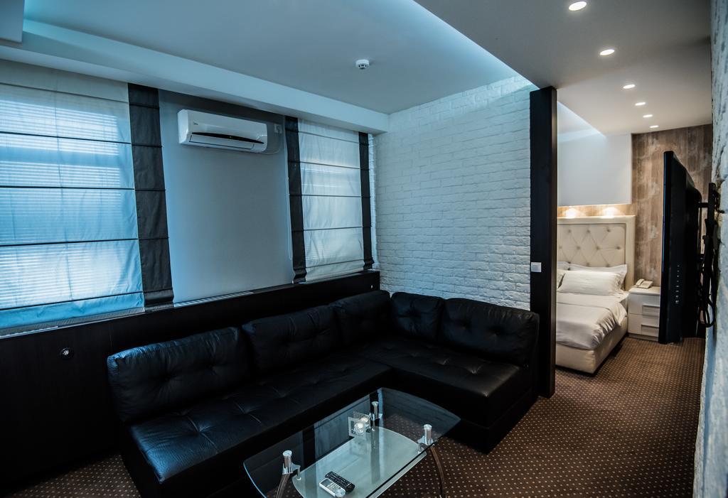 Centrum Sobe Rooms Čačak Esterno foto