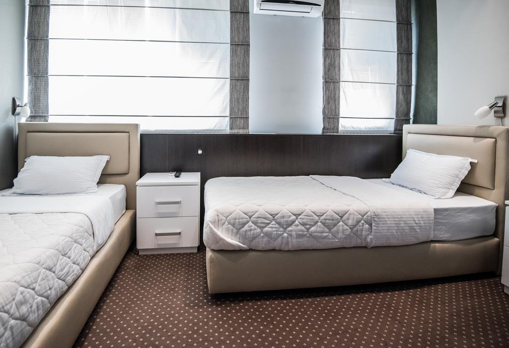 Centrum Sobe Rooms Čačak Esterno foto
