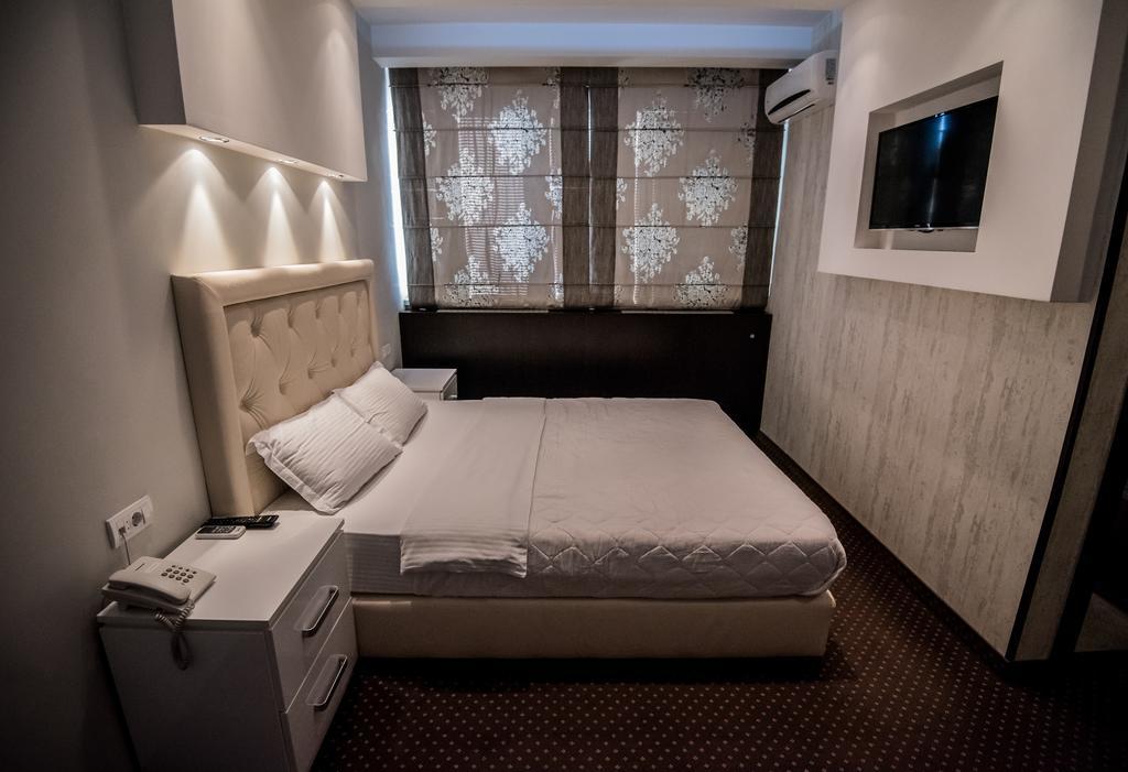 Centrum Sobe Rooms Čačak Esterno foto