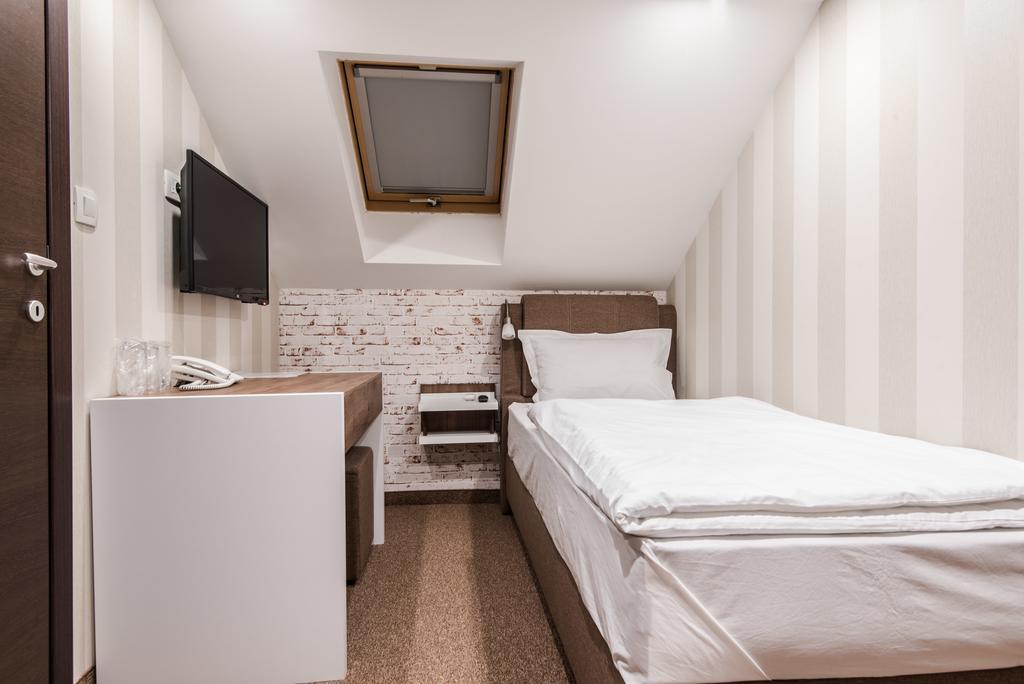 Centrum Sobe Rooms Čačak Esterno foto