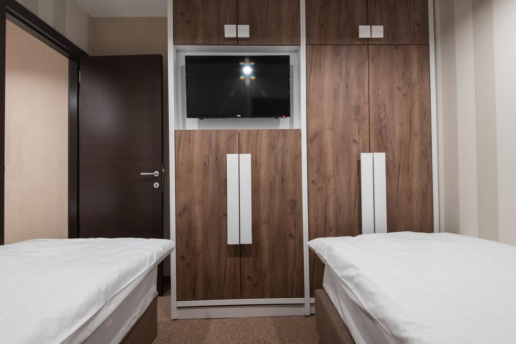 Centrum Sobe Rooms Čačak Esterno foto