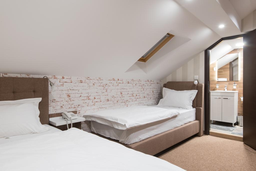 Centrum Sobe Rooms Čačak Esterno foto