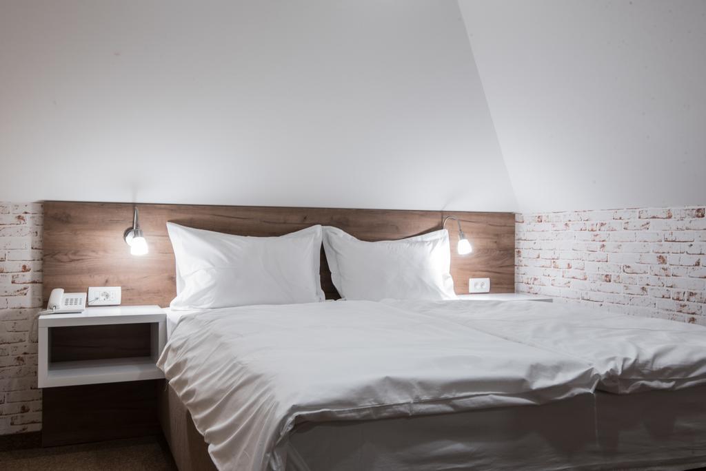 Centrum Sobe Rooms Čačak Esterno foto