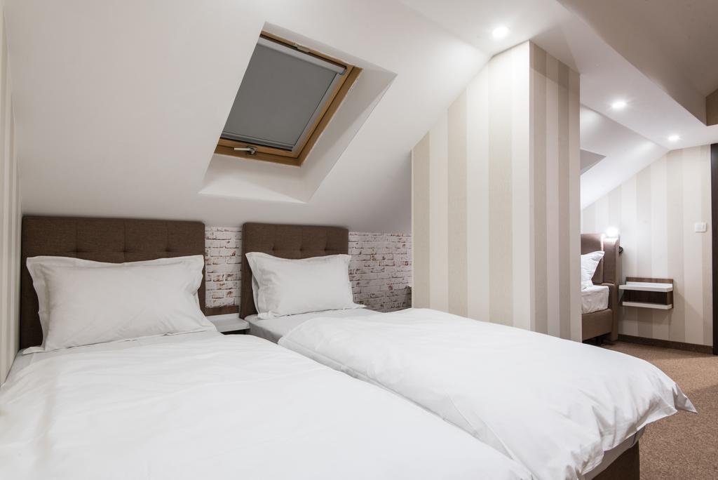 Centrum Sobe Rooms Čačak Esterno foto