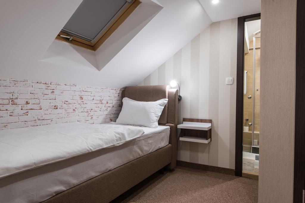 Centrum Sobe Rooms Čačak Esterno foto