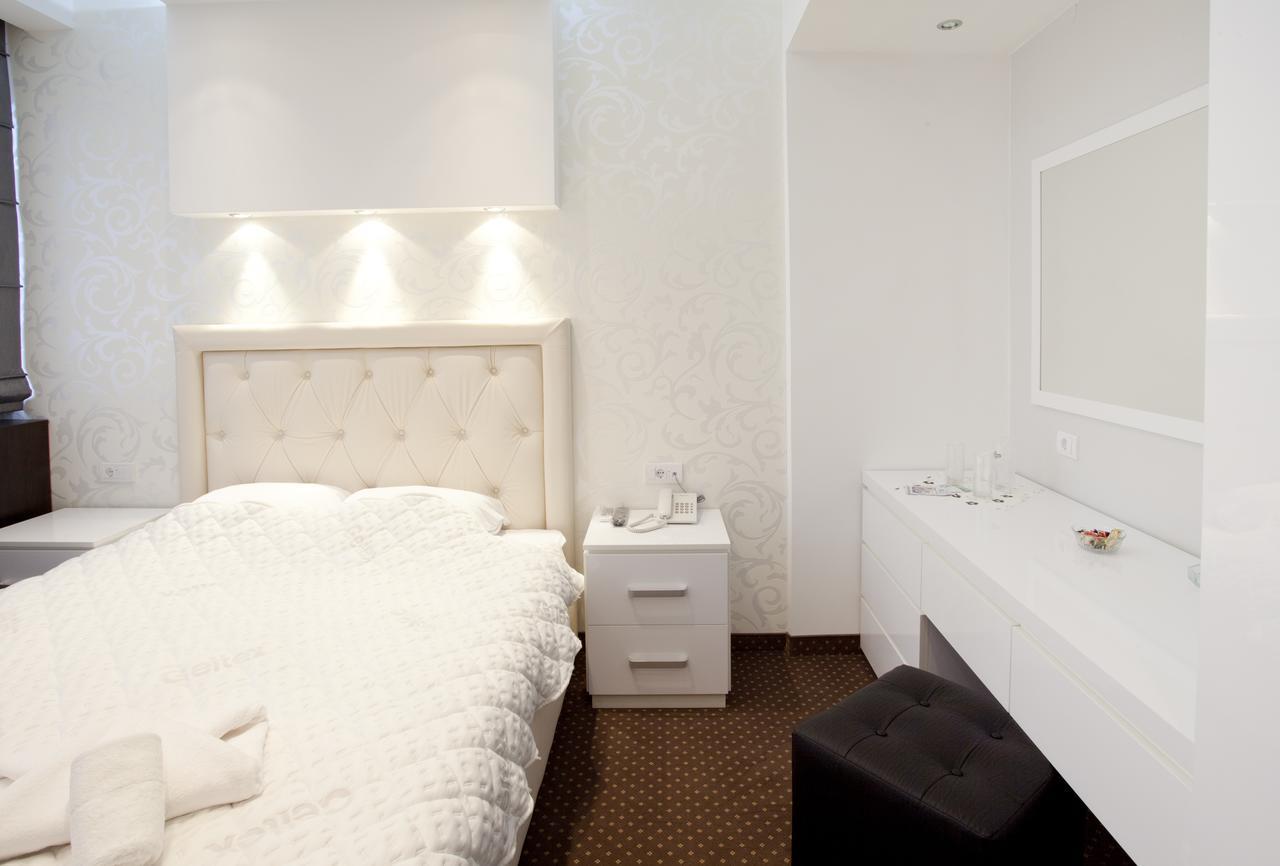 Centrum Sobe Rooms Čačak Esterno foto